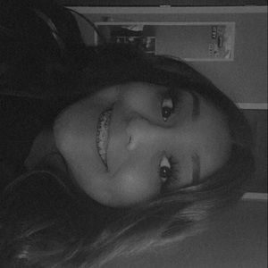 Meet your Posher, Claire